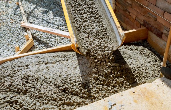 Cement Walkway Pouring in Glen Burnie