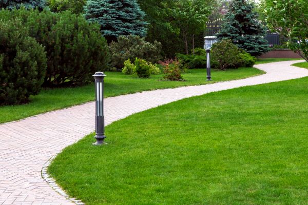 Backyard Sidewalk Installation in Glen Burnie